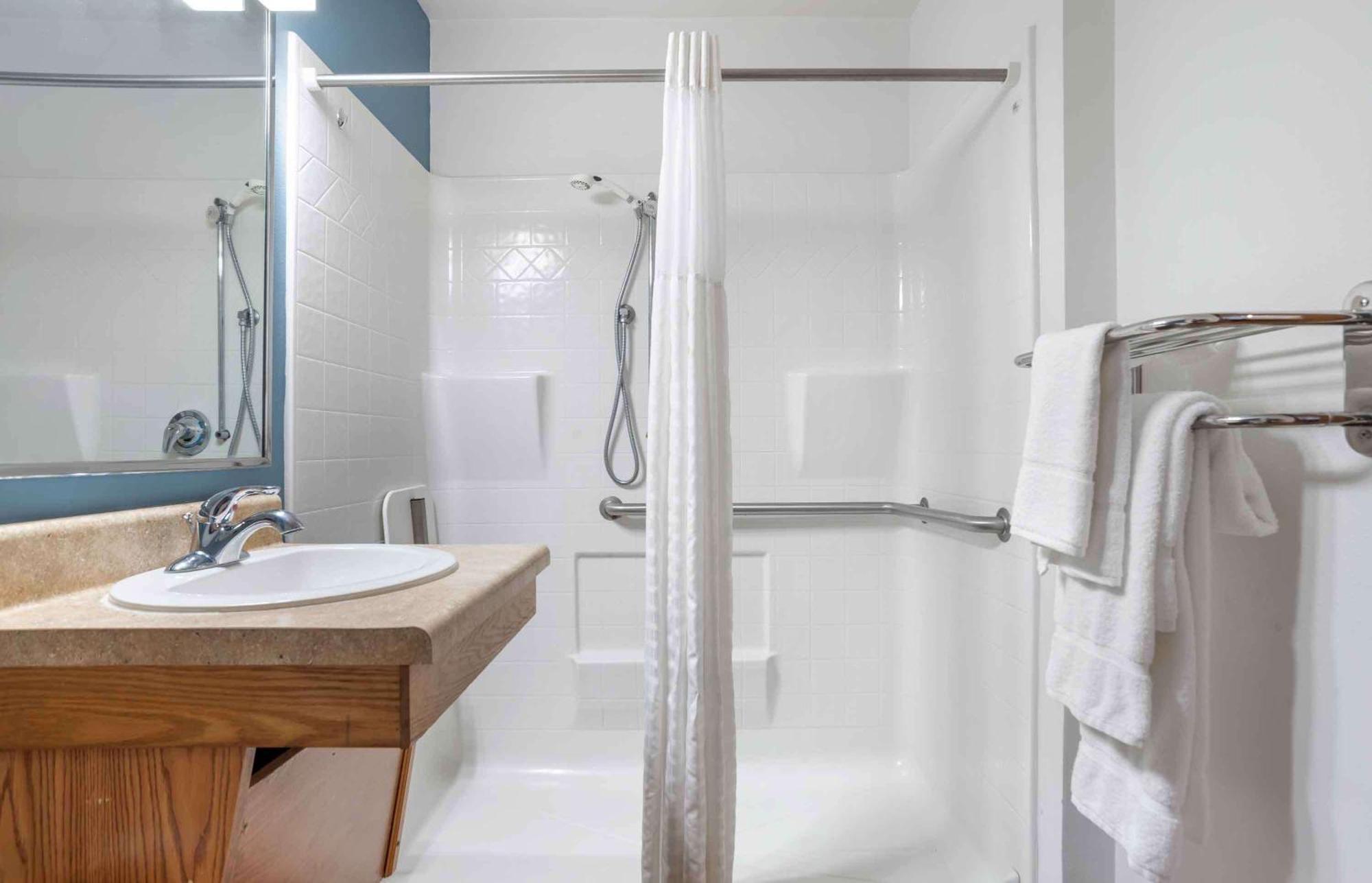 Extended Stay America Select Suites - Tallahassee - East מראה חיצוני תמונה