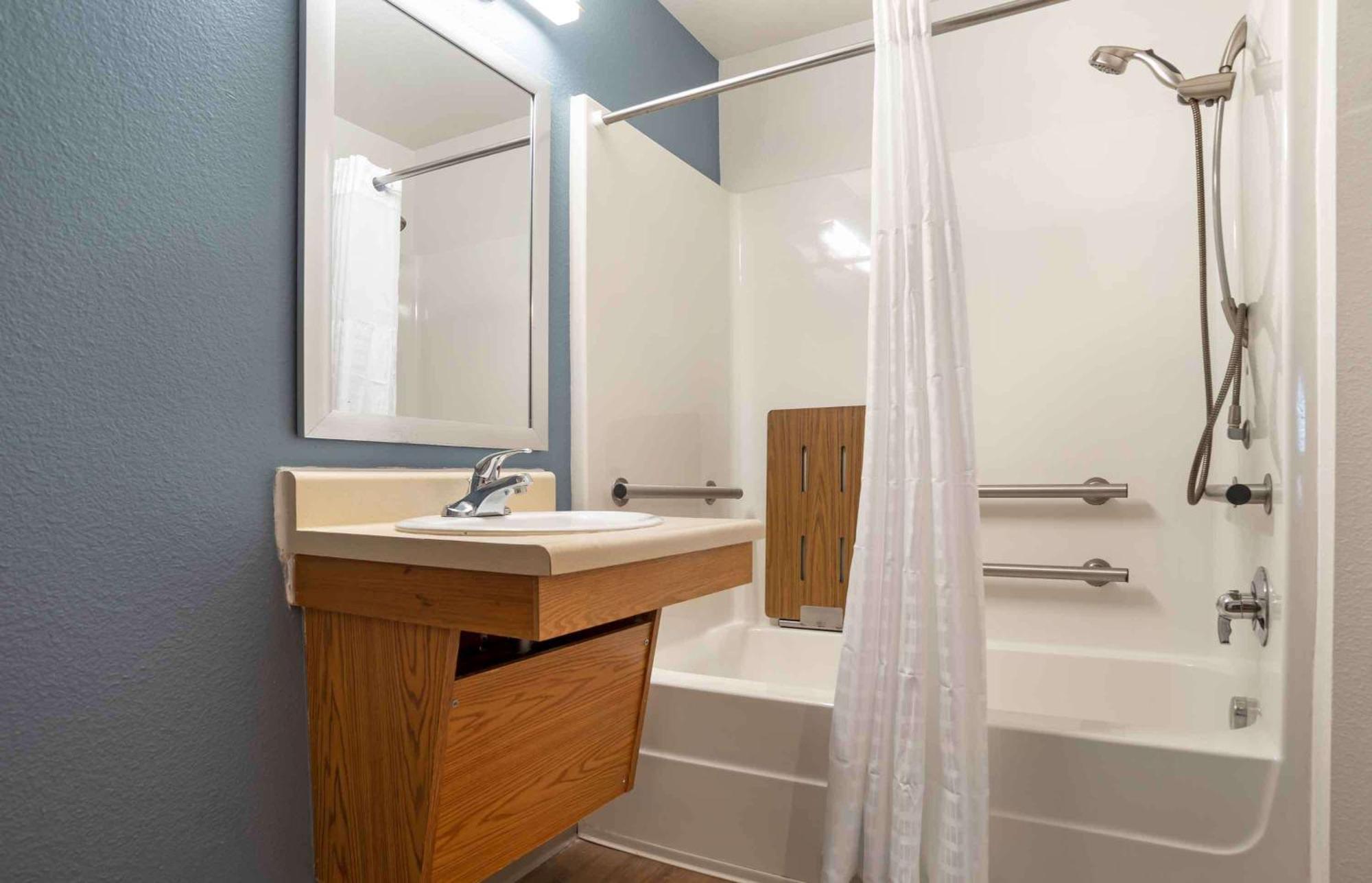 Extended Stay America Select Suites - Tallahassee - East מראה חיצוני תמונה