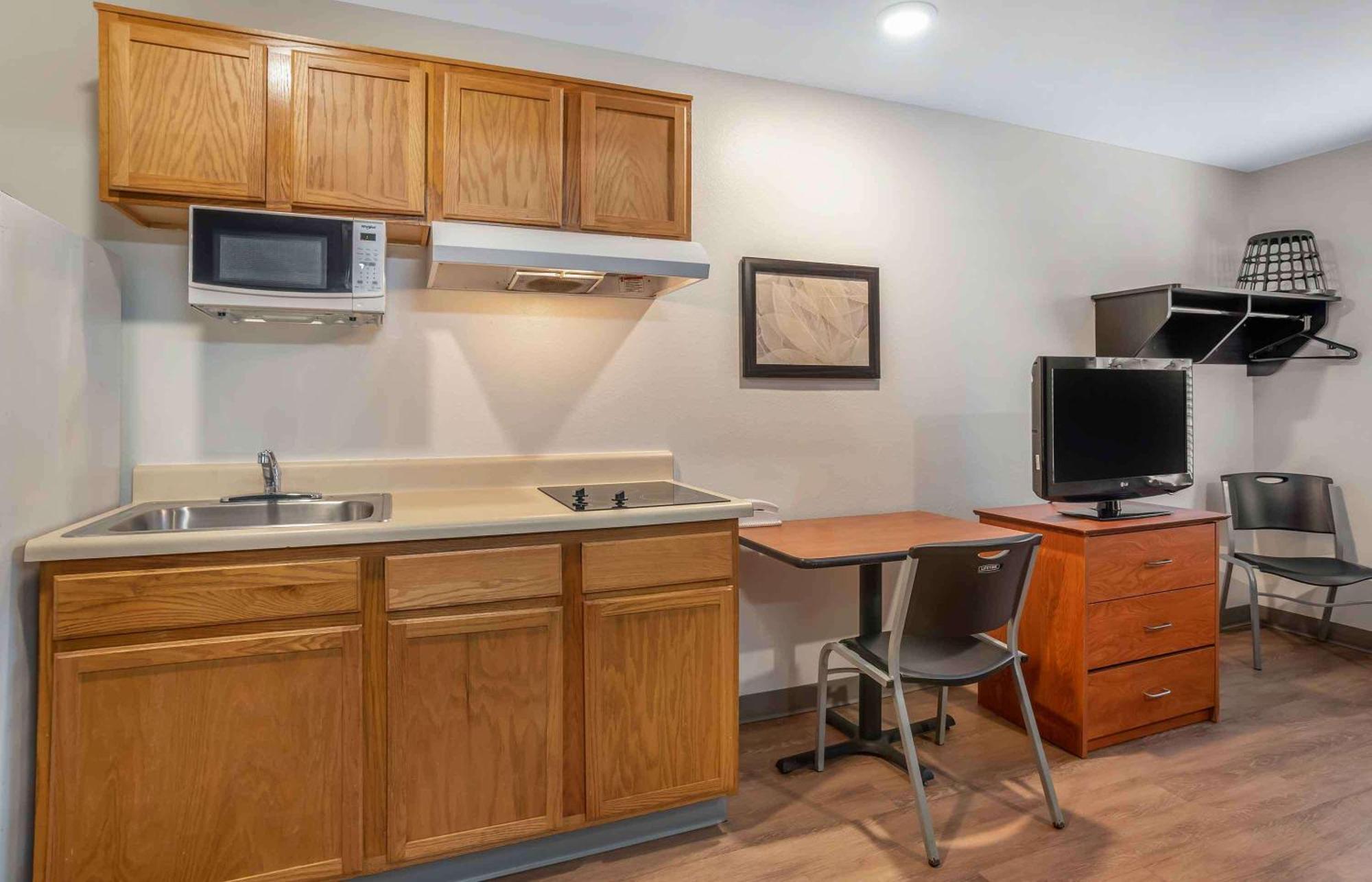 Extended Stay America Select Suites - Tallahassee - East מראה חיצוני תמונה